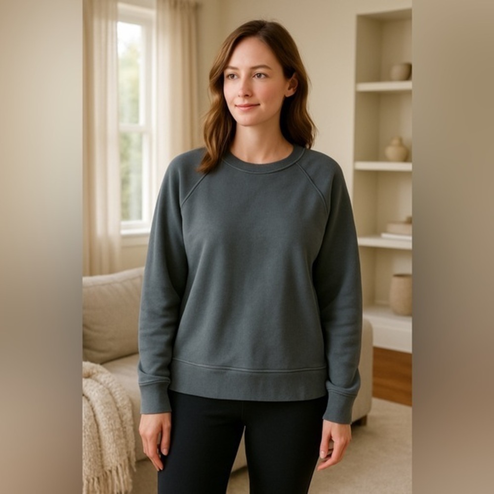 Athleta Dark Charcoal Long Sleeve Back Seam Athleisure Sweatshirt GUC L #1449